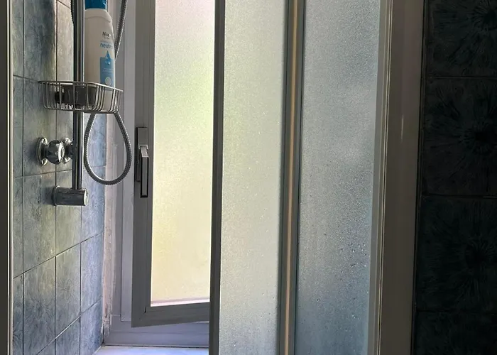 Yasna Konukevi Cenova