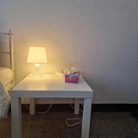 Yasna Apartment *