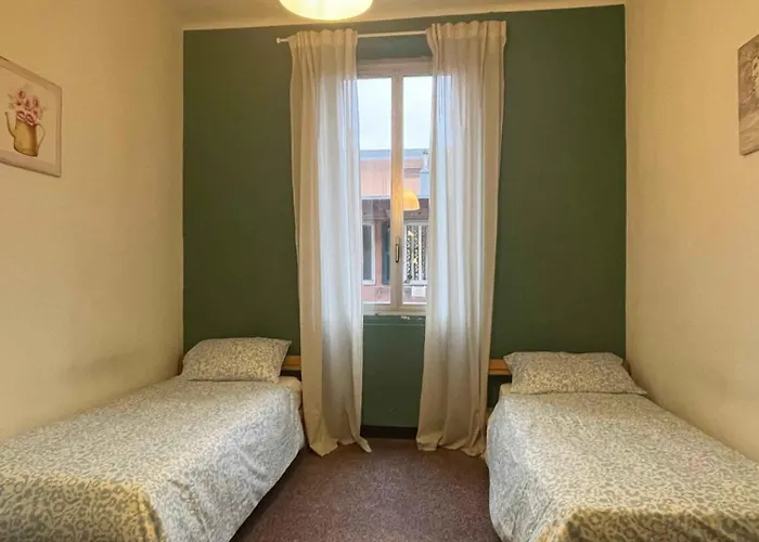 Yasna Private Guest house